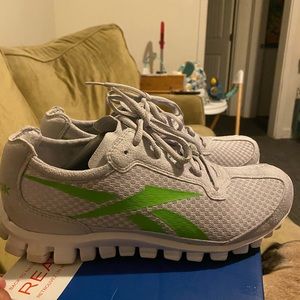 Reebok realflex shoes